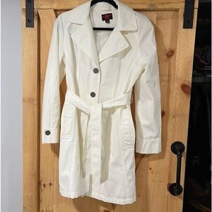 Gallery Size M White Belted Trench‎ Coat with Detachable Hood
